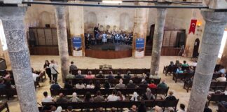 Urfa’da, Türk ve İngiliz müzik gruplarından Urfa türküleri ve TSM parçaları…