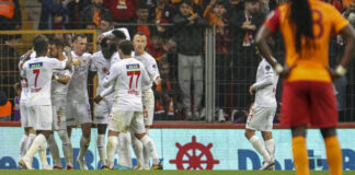 Galatasaray evinde kaybetti!