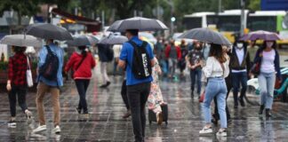 İstanbul’da Ramazan Bayramı yağışlı; Kentte yarın ve salı günü yağmur bekleniyor.
