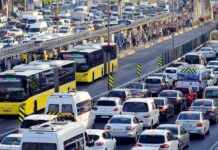 İstanbul’da sabah saatlerinde yok denecek kadar olan trafik yaklaşık yüzde 70 yoğunluğa ulaştı!