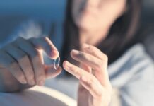 Eşin maaşına el koymak; Kusur, ekonomik şiddet ve boşanma sebebi!