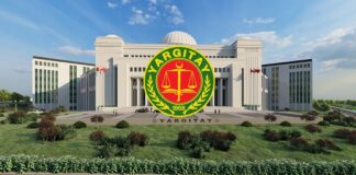 Karşılıklı ağır hakaret halinde erkeğin, kadına nazaran daha kusurlu olduğuna hükmedildi.