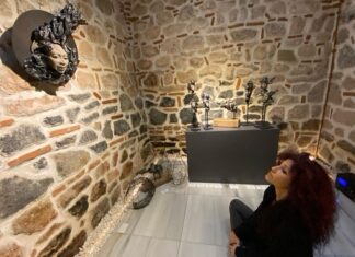 Neslihan Demircioğlu’nun “NUHHUN Manyetik Tufan” isimli sergisi İstanbul’da açılıyor.