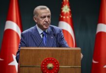 Erdoğan, Cumhurbaşkanlığı Kabine Toplantısı sonrası kamuoyunun beklediği konulara açıklık getirdi.