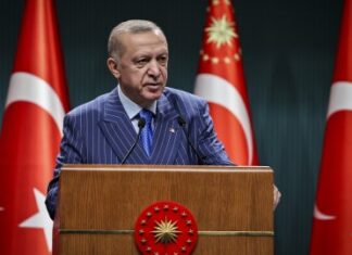 Erdoğan, Cumhurbaşkanlığı Kabine Toplantısı sonrası kamuoyunun beklediği konulara açıklık getirdi.