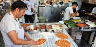 Yatın varsa derdin var! Yata sipariş edilen bir lahmacun, bir ayran 450 lira!