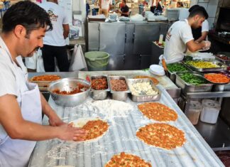 Yatın varsa derdin var! Yata sipariş edilen bir lahmacun, bir ayran 450 lira!