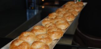 İzmir’de boyoz ve gevreğe yine zam geldi.