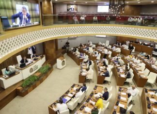 Antalya Büyükşehir Belediyesi Meclisi, TÜRGEV ve İlim Yayma Cemiyeti’ne verilen öğrenci yurtlarının tahsisini iptal etti