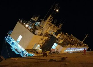 15 bin 800 koyunu taşıyan gemi Sudan açıklarında alabora oldu