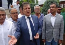 Belediye Başkanı makamında saldırıya uğradı, burnu kırıldı!