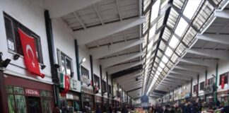 “4 liraya sattığımız domates, markette neden 14- 15 lira? Denetim yapılırsa vatandaş ucuza yiyecek.”