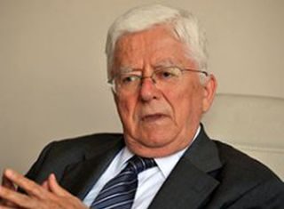 Konda Araştırma ve Danışmanlık Şirketi’nin kurucusu, eski Sanayi ve Teknoloji Bakanı ve eski CHP Genel Sekreteri Tarhan Erdem yaşamını yitirdi.