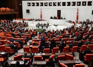 4 milyondan fazla öğrenciyi kapsayan affı içeren torba kanun teklifi, TBMM Genel Kurulu’nda kabul edildi.