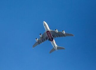 Airbus’un patlayan lastiği gövdede büyük bir delik açtı; Uçak yaklaşık 14 saat bu delikle uçtu!