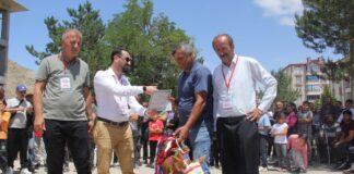 Podyumda, ‘En Güzel Buzağı’ seçilmek için yarıştılar!