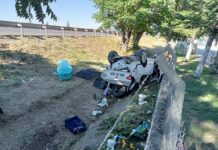Anne ile çocuğu kazada hayatını kaybetti, 4 kişi yaralandı