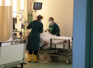 Covid-19 hastalarının entübe olup olmayacağını öngören bir skorlama üretildi