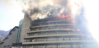 Marmaris Yangını: Uygulama Oteli alevlere teslim oldu