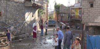 ‘Yer Altından Notlar’ misali; Siirt’in bir köyünde 2 haftadır yer altından sesler geliyor!