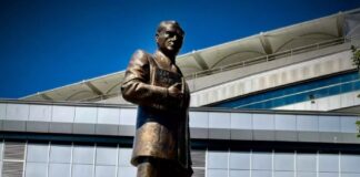 Fenerbahçe, stadının önüne Gazi Mustafa Kemal Atatürk’ün heykelini dikti.