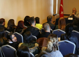 Şair-Yazar;Profesör Ataol Behramoğlu’nun Aydın Üniversitesi’ndeki işine son verildi!