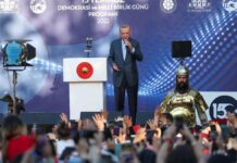 Erdoğan’dan KYK borcu açıklaması: Gençlerimizi faize kurban etmeyiz