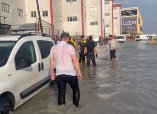 İstanbul’da beklenen dolu ve yağmur yağışı etkili olmaya başladı.
