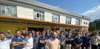 PTT işçileri, tüm Türkiye’de iş bıraktı