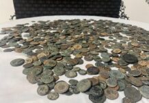 ‘Modern yöntem’…Kargoyla tarihi eser kaçakçılığı; Binin üzerinde sikke ele geçirildi!