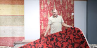 Zeki Müren tasarımı halı koleksiyonunun son parçası Kahramanmaraş’ta