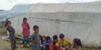 Bursa’da sağanak yağışta mevsimlik işçilerin çadırlarını su bastı; 300 işçi tahliye edildi.