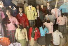 Okul kıyafetleri (% 100) cep yakıyor!