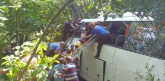 Tur otobüsü kazasında ölü sayısı 5 oldu; kazada ölenlerin kimlikleri de belli oldu