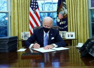 Biden, Finlandiya ve İsveç’in NATO’ya katılım belgelerini imzaladı