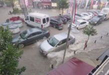 Silivri’de sağanak yağış etkili oluyor; AFAD yarın için SMS ile İstanbul’u uyardı.