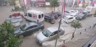 Silivri’de sağanak yağış etkili oluyor; AFAD yarın için SMS ile İstanbul’u uyardı.