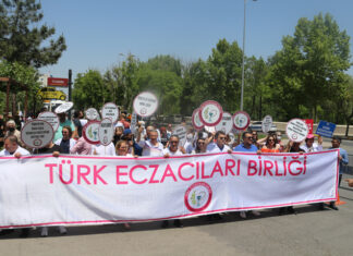 Eczacılar Ekim ayında miting yapacak