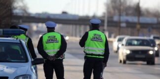 Kaçak göçmen taşıyan Türkiye plakalı otobüs, Bulgar kontrol noktasında polis aracını ezdi; 2 polis hayatını kaybetti!