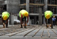 KKTC’inde Ağustos ayında 14.00-16.00 saatleri arasında çalışmak yasaklandı.