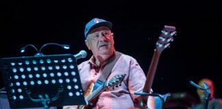 BÜLENT ORTAÇGİL’DEN İZMİR’DE 50. YIL KONSERİ