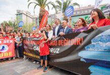 Tunç Soyer, Ailağa’ya gelecek asbest taşıyan gemiyle ilgili: “Biz dünyanın çöplüğü olmak istemiyoruz”