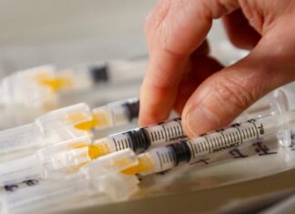 ABD, Pfizer/BioNTech’in Omicron aşısına onay verdi.