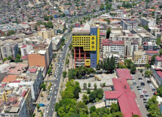 Google’dan bir madde eksildi: ‘Dünyanın en saçma binası’ artık yok!
