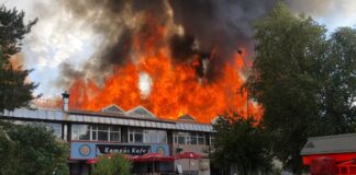 Erzurum Atatürk Üniversitesi merkez yemekhanesinde yangın çıktı; yangın bir saat sonra kontrol altına alındı