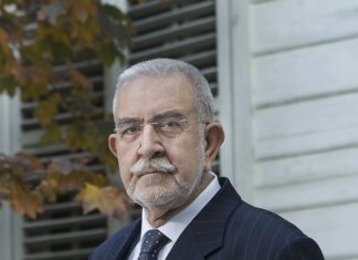 Karagümrük’teki Pir Nurettin Cerrahi tekkesinin son lideri olarak bilinen Ömer Tuğrul İnançer, 83 yaşında hayatını kaybetti.