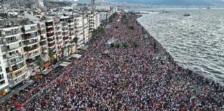 İzmir’in Kurtuluşu kutlamalarında Tarkan konseri Dünya Konser tarihine geçti!