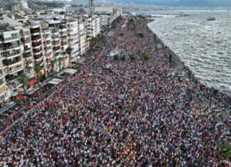 İzmir’in Kurtuluşu kutlamalarında Tarkan konseri Dünya Konser tarihine geçti!