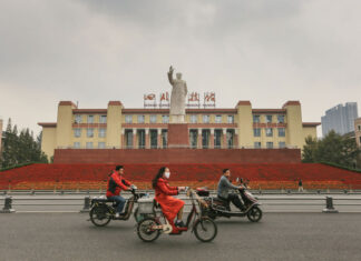 COVID-19 : Çin’in Chengdu kentinde 4 günlük sokağa çıkma yasağı