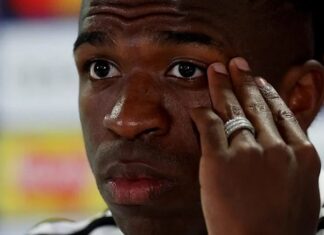 Real Madrid’li Vinicius’a canlı yayında ırkçı saldırı: ”Samba oynayacaksa bunu Brezilya’da yapmalı, maymunluğu bırakmalı.”